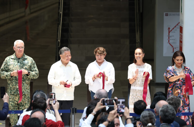 Julio Menchaca acompaña la inauguración del tren Buenavista–AIFA