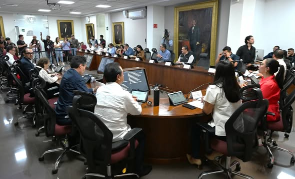 Congreso de Hidalgo autoriza contratación de financiamiento para 26 municipios