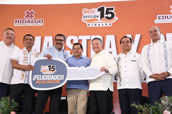 Julio Menchaca reconoce al magisterio y fortalece la educación en Hidalgo con inversión histórica