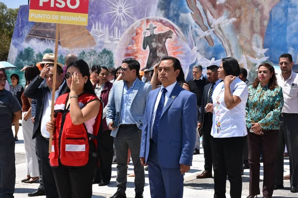 Congreso del Estado realiza simulacro de sismo para fortalecer la cultura de protección civil