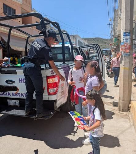 Policía Estatal entrega más de 2 mil juguetes a infancias hidalguenses