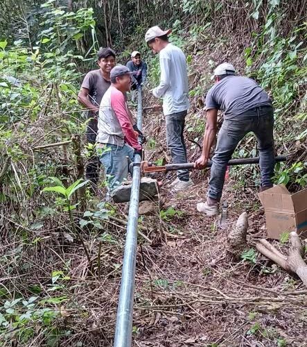 Conagua impulsa obra de agua potable en Xochiatipan