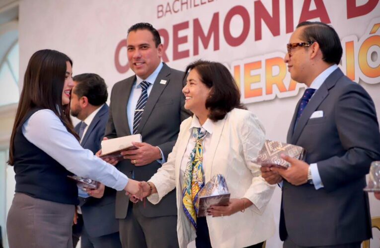 Se gradúa la 16.a generación de la Casa de la Mujer Hidalguense