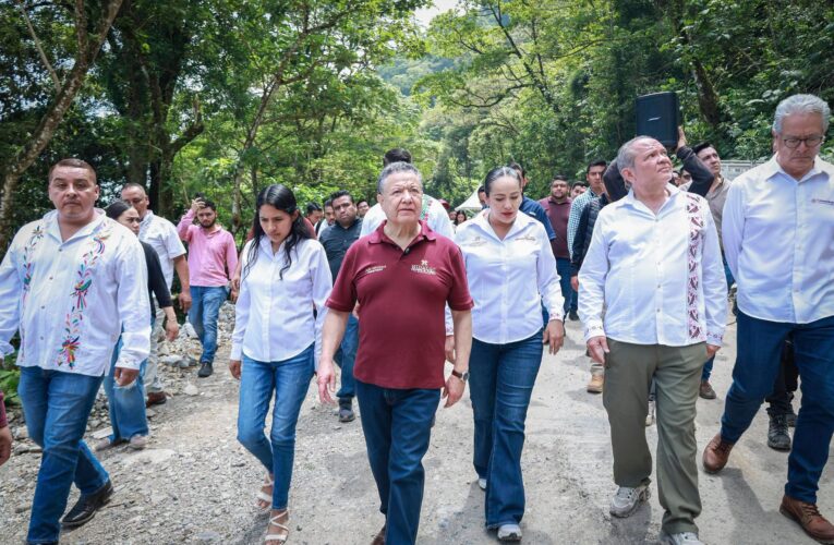 Julio Menchaca arranca las Rutas de la Reconstrucción en la Sierra Gorda