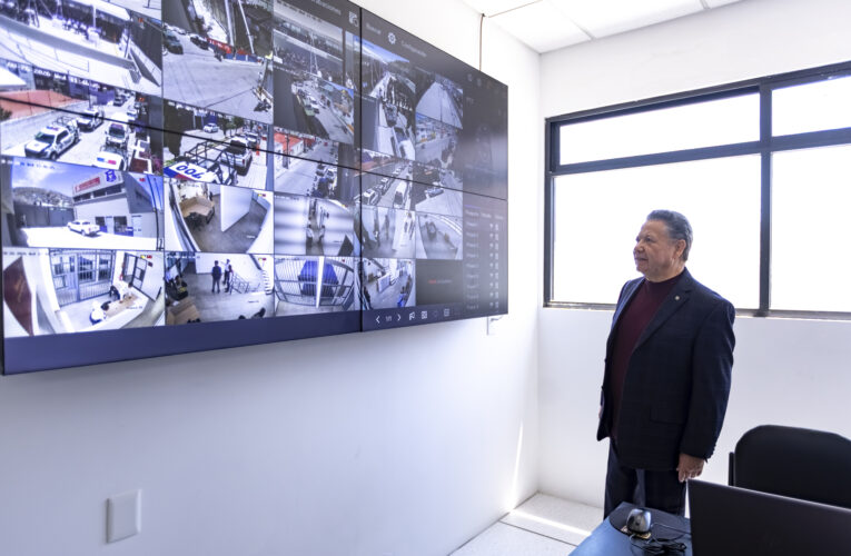 Julio Menchaca inaugura Cuartel de la Policía Estatal Cubitos