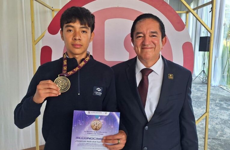 Alumno de Conalep Hidalgo integrará selección estatal para Olimpiada Mexicana de Informática