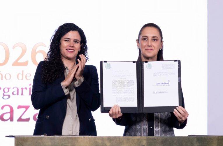 CLAUDIA SHEINBAUM FIRMA DECRETO DE NACIONALIDAD ÚNICA MEXICANA PARA ASPIRANTES A LA PRESIDENCIA, GUBERNATURAS Y JEFATURA DE GOBIERNO; ENTRA EN VIGOR EN 2028