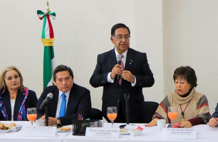 Notarios hidalguenses se preparan para la entrada en vigor de la nueva Ley del Notariado