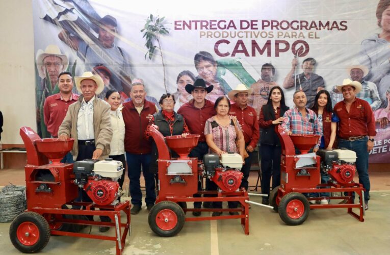Destina Saderh apoyos al sector agropecuario en Lolotla